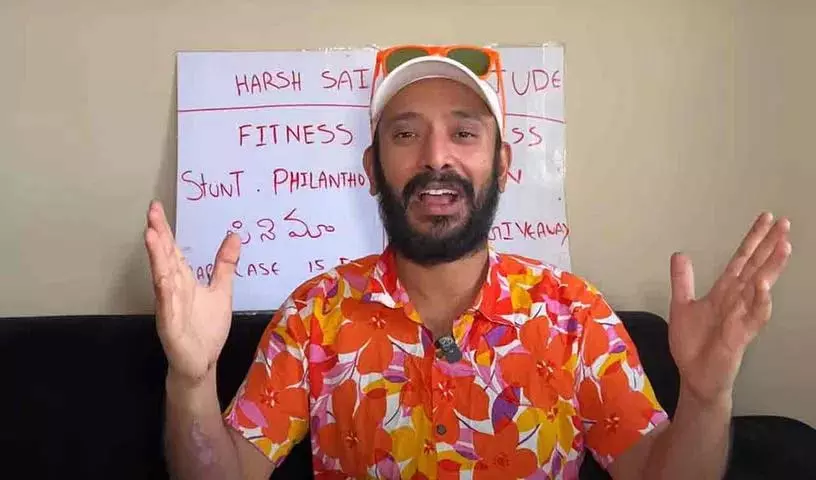 YouTuber अन्वेष के खिलाफ हैदराबाद और खम्मम में केस दर्ज YouTuber अन्वेष के खिलाफ हैदराबाद और खम्मम में केस दर्ज