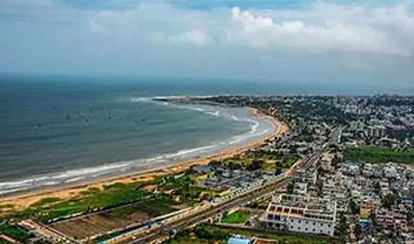 Visakhapatnam में पुलिस की पाबंदियां क्यों? Visakhapatnam में पुलिस की पाबंदियां क्यों?