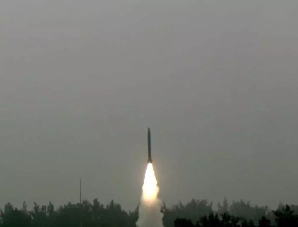 DRDO के प्रलय की गूंज, दुनिया ने देखी हमारी ताकत, मिसाइल का सफल परीक्षण DRDO के प्रलय की गूंज, दुनिया ने देखी हमारी ताकत, मिसाइल का सफल परीक्षण