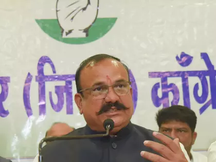 राजनीति की नसीहत: Harshvardhan सपकाल ने बीजेपी पर साधा कटाक्ष राजनीति की नसीहत: Harshvardhan सपकाल ने बीजेपी पर साधा कटाक्ष