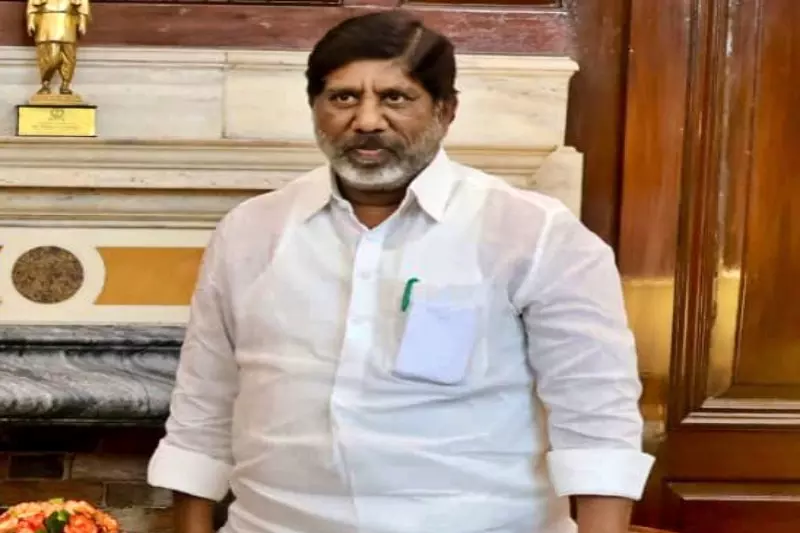 Telangana ने दिसंबर के पेंडिंग कर्मचारियों के बिलों के लिए 713 करोड़ रुपये जारी किए Telangana ने दिसंबर के पेंडिंग कर्मचारियों के बिलों के लिए 713 करोड़ रुपये जारी किए