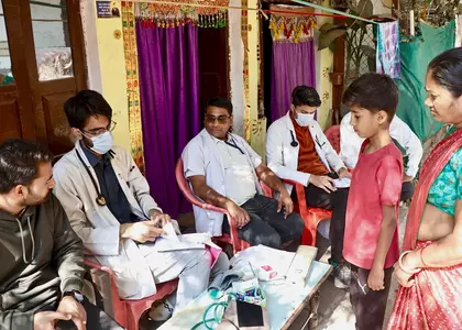 Indore जल त्रासदी: स्वास्थ्य निगरानी के लिए बड़ी टीम नियुक्त Indore जल त्रासदी: स्वास्थ्य निगरानी के लिए बड़ी टीम नियुक्त
