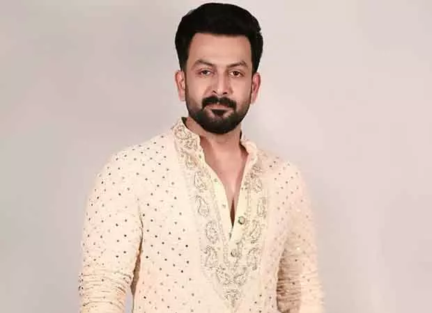 टॉलीवुड में Prithviraj Sukumaran का जलवा: नानी और सुजीत की ब्लडी रोमियो में निभाएंगे दमदार रोल टॉलीवुड में Prithviraj Sukumaran का जलवा: नानी और सुजीत की ब्लडी रोमियो में निभाएंगे दमदार रोल