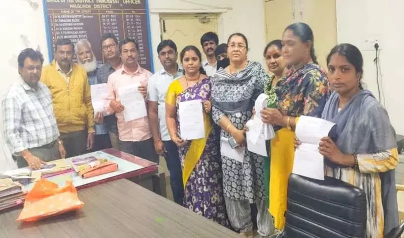 चिन्नाकपर्थी चुनाव ड्यूटी स्टाफ का Suspension हटा लिया गया चिन्नाकपर्थी चुनाव ड्यूटी स्टाफ का Suspension हटा लिया गया