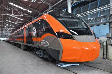 वंदे भारत स्लीपर ट्रेन का ट्रायल सफल, कोटा-नागदा खंड पर 180 किमी प्रति घंटे की भरी रफ्तार वंदे भारत स्लीपर ट्रेन का ट्रायल सफल, कोटा-नागदा खंड पर 180 किमी प्रति घंटे की भरी रफ्तार