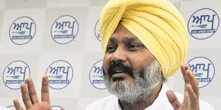मनरेगा में बदलाव की आड़ में बीजेपी लोगों को गुमराह कर रही है : finance minister