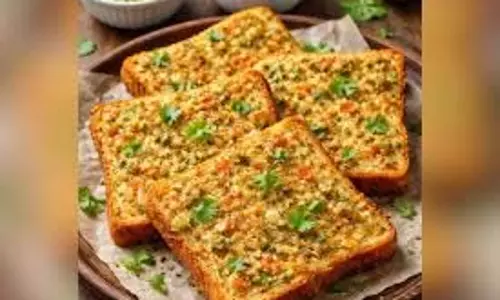Rava Toast : नए साल की सुबह को बनाएं खास, नाश्ते में तैयार करें रवा टोस्ट Rava Toast : नए साल की सुबह को बनाएं खास, नाश्ते में तैयार करें रवा टोस्ट