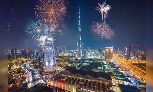 Dubai 2026: 40 स्थानों पर 48 आतिशबाजी शो की योजना बनाई गई Dubai 2026: 40 स्थानों पर 48 आतिशबाजी शो की योजना बनाई गई