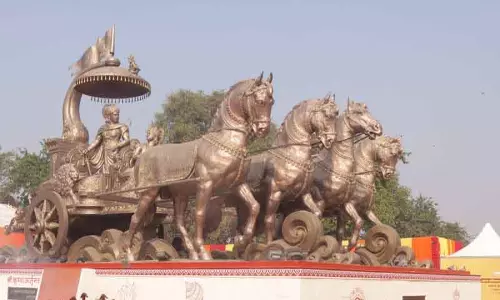 ब्रह्म सरोवर में ज़्यादा टूरिस्ट को लुभाने के लिए KDB नए एलिमेंट जोड़ेगा ब्रह्म सरोवर में ज़्यादा टूरिस्ट को लुभाने के लिए KDB नए एलिमेंट जोड़ेगा