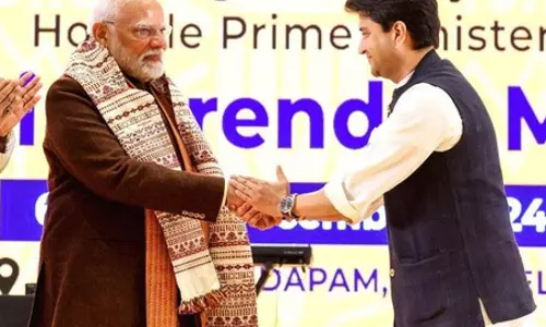 पीएम मोदी ने दी ज्योतिरादित्य सिंधिया को जन्मदिन की बधाई पीएम मोदी ने दी ज्योतिरादित्य सिंधिया को जन्मदिन की बधाई