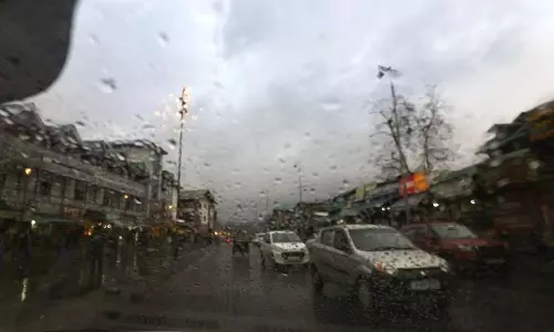 Srinagar: मौसम विभाग ने जारी किया ताजा बारिश पूर्वानुमान