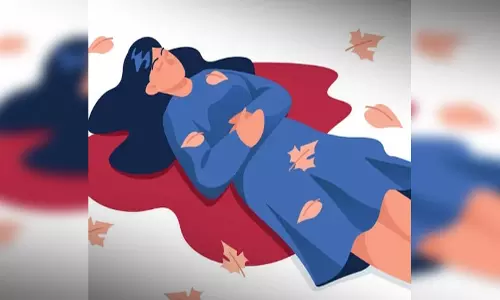 नववर्ष की पूर्व संध्या पर चलती कार में लगी आग, एक साल की मासूम की मौत