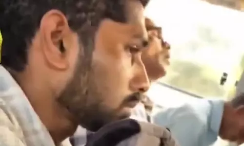 Karnataka बस में महिला से छेड़छाड़, पीड़िता ने कैमरे पर आरोपी से की पूछताछ