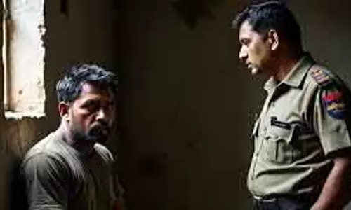 Bangladeshi नागरिक को आईबी के पास से पकड़ा गया, जम्मू पुलिस को सौंपा गया Bangladeshi नागरिक को आईबी के पास से पकड़ा गया, जम्मू पुलिस को सौंपा गया