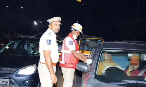पुलिस की सख्ती, नए साल पर नशे में गाड़ी चलाने के आरोप में 928 गिरफ्तार