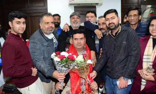 Mayor ने खास प्रोजेक्ट्स की लिस्ट बनाई, 2026 के लिए तेज़ी से सिविक सुधार करने का वादा किया