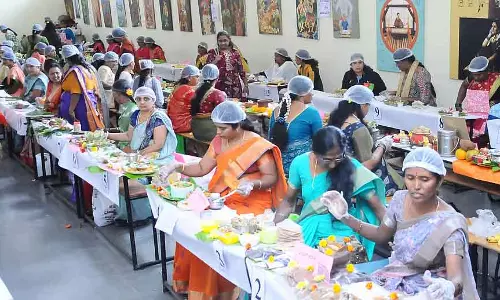 Tumkur : जिला स्तरीय अनाज व्यंजन पकाने की प्रतियोगिता