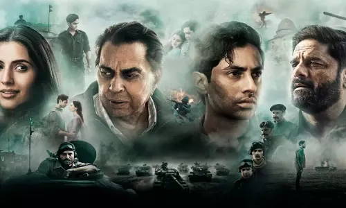 Ikkis Review: दमदार परफॉर्मेंस के साथ एक शांत हिट Ikkis Review: दमदार परफॉर्मेंस के साथ एक शांत हिट