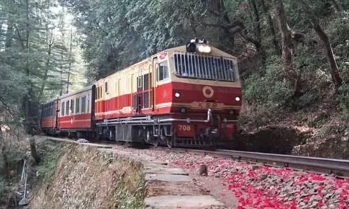 Kalka-Shimla ट्रैक पर चलने वाली 2 ट्रेनों का समय बदला गया