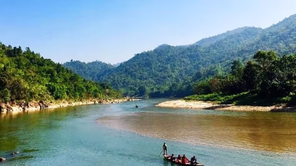 Assam : पिकनिक सीजन से पहले जिला प्रशासन ने सड़क सुरक्षा पर SOP जारी किया Assam : पिकनिक सीजन से पहले जिला प्रशासन ने सड़क सुरक्षा पर SOP जारी किया