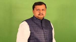 Nitin Naveen ने रामकृष्ण आश्रम में की प्रार्थना