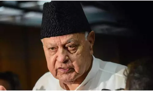 Srinagar: मुश्किल घड़ी में पड़ोसियों का समर्थन अहम: फारूक अब्दुल्ला Srinagar: मुश्किल घड़ी में पड़ोसियों का समर्थन अहम: फारूक अब्दुल्ला