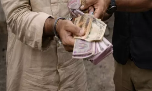Rajasthan में अलग-अलग रिश्वतखोरी के मामलों में वरिष्ठ अधिकारी गिरफ्तार