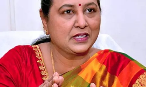 TN: DMDK ने शिक्षकों और सफ़ाई कर्मचारियों की मांगों का समर्थन किया TN: DMDK ने शिक्षकों और सफ़ाई कर्मचारियों की मांगों का समर्थन किया