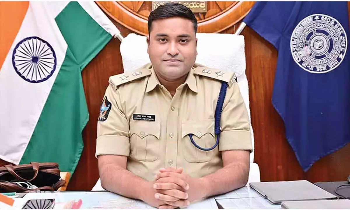 Andhra: महिलाओं के खिलाफ अपराध रोकने में कृष्णा जिला सबसे आगे Andhra: महिलाओं के खिलाफ अपराध रोकने में कृष्णा जिला सबसे आगे