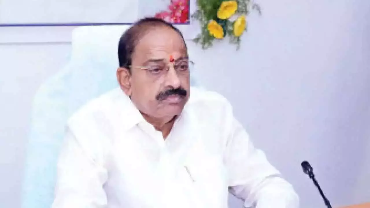 सरकार पूरे राज्य में यूरिया सप्लाई पर करीब से नज़र रख रही है: Tummala