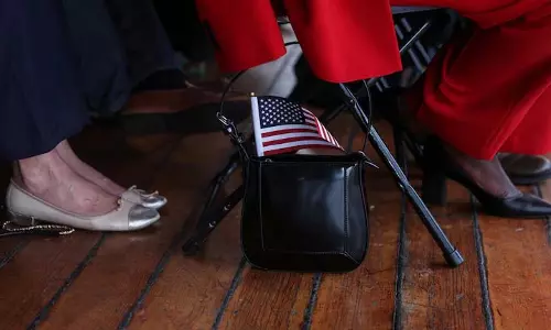 US एम्बेसी ने माइग्रेंट्स को बड़ी क्रिमिनल सज़ा की चेतावनी दी US एम्बेसी ने माइग्रेंट्स को बड़ी क्रिमिनल सज़ा की चेतावनी दी