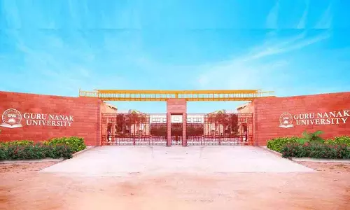 Guru Nanak University में स्टूडेंट की मौत के बाद तनाव, कैंपस की प्रॉपर्टी को नुकसान Guru Nanak University में स्टूडेंट की मौत के बाद तनाव, कैंपस की प्रॉपर्टी को नुकसान