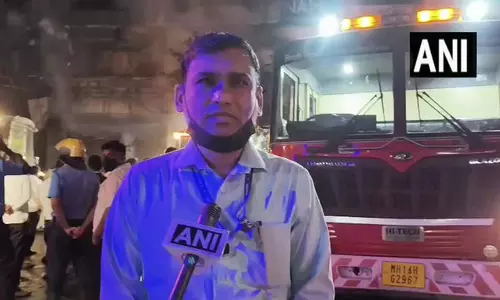 पिंपरी चिंचवड में पटाखा गोदाम में लगी आग, 150 से अधिक फायर फाइटर्स ने काबू पाया पिंपरी चिंचवड में पटाखा गोदाम में लगी आग, 150 से अधिक फायर फाइटर्स ने काबू पाया