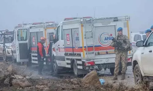 Libya प्लेन क्रैश: ब्लैक बॉक्स की जांच के लिए ब्रिटेन तैयार, आर्मी हेड की हुई थी मौत Libya प्लेन क्रैश: ब्लैक बॉक्स की जांच के लिए ब्रिटेन तैयार, आर्मी हेड की हुई थी मौत