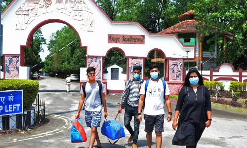 शिक्षा मंत्रालय ने प्रोफेसर अमरेंद्र कुमार दास को Tezpur University का प्रो-वाइस चांसलर नियुक्त किया शिक्षा मंत्रालय ने प्रोफेसर अमरेंद्र कुमार दास को Tezpur University का प्रो-वाइस चांसलर नियुक्त किया