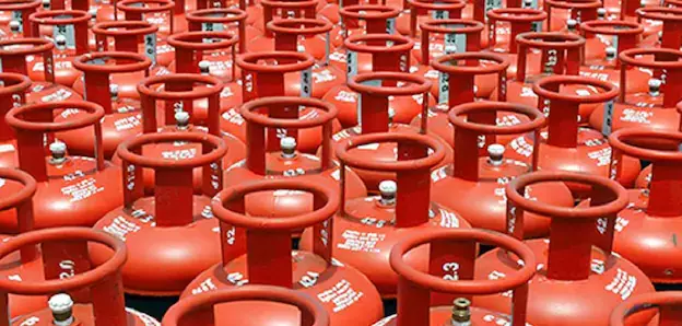 LPG Cylinder के दाम में 111 रुपये तक बढ़ोतरी, आज से ही नए रेट लागू LPG Cylinder के दाम में 111 रुपये तक बढ़ोतरी, आज से ही नए रेट लागू