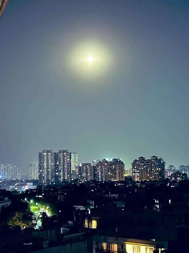 ग्रिडलॉक से विकास की ओर: Gurugram में सिविक बदलाव की तलाश ग्रिडलॉक से विकास की ओर: Gurugram में सिविक बदलाव की तलाश