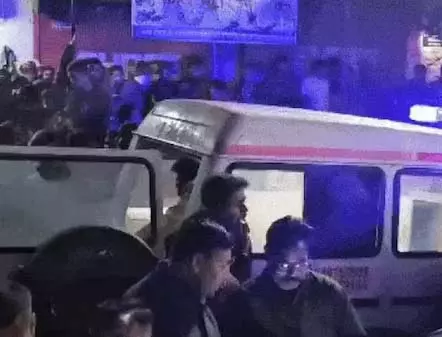 नए साल के जश्न की तैयारियों के बीच ऐसी वारदात...पूरे इलाके को दहला कर रख दिया नए साल के जश्न की तैयारियों के बीच ऐसी वारदात...पूरे इलाके को दहला कर रख दिया