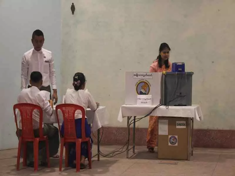 म्यांमार जुंटा ने चुनाव के पहले चरण में 52% मतदान का दावा किया म्यांमार जुंटा ने चुनाव के पहले चरण में 52% मतदान का दावा किया