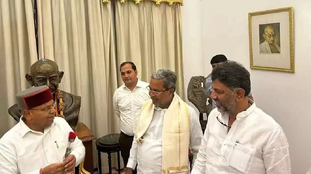 पिछले साल की उपलब्धियों से प्रेरणा लेकर नए साल का स्वागत करें; CM-DCM ने लोगों को शुभकामनाएं दी पिछले साल की उपलब्धियों से प्रेरणा लेकर नए साल का स्वागत करें; CM-DCM ने लोगों को शुभकामनाएं दी