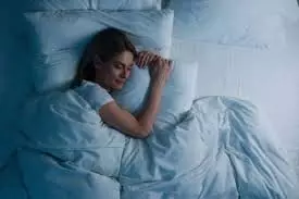 Vastu Tips:महिलाओं को रात में सोने से पहले नहीं करना चाहिए ये काम, खड़ी हो सकती है परेशानी Vastu Tips:महिलाओं को रात में सोने से पहले नहीं करना चाहिए ये काम, खड़ी हो सकती है परेशानी