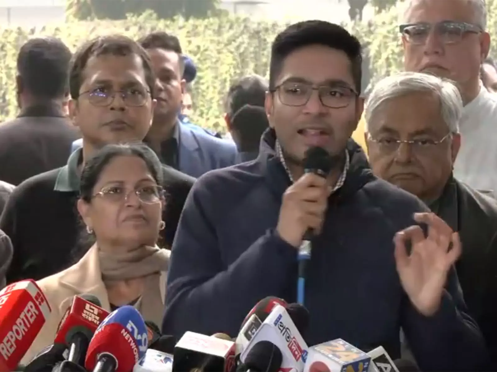 TMC नेता अभिषेक बनर्जी का भाजपा पर हमला, 2026 चुनावों को लेकर किया दावा TMC नेता अभिषेक बनर्जी का भाजपा पर हमला, 2026 चुनावों को लेकर किया दावा