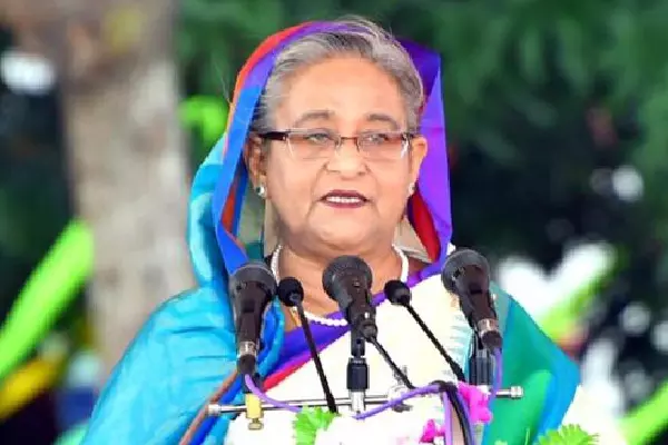 Bangladesh को अंधेरे से बचाने के लिए शेख हसीना की एकता की पुकार Bangladesh को अंधेरे से बचाने के लिए शेख हसीना की एकता की पुकार