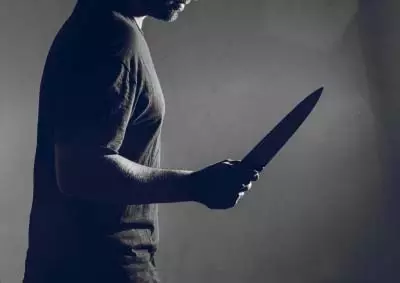 धारदार हथियारों से 24 साल के युवक पर हमला, मौत धारदार हथियारों से 24 साल के युवक पर हमला, मौत