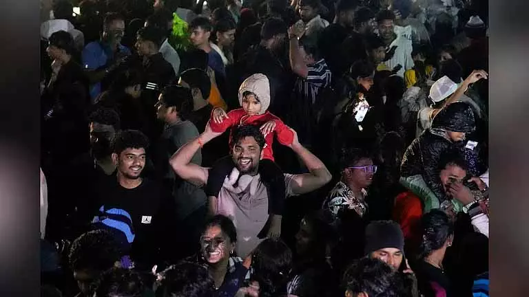 Tamil Nadu में 2026 का स्वागत मौज-मस्ती, सुबह-सुबह मंदिर जाने और बारिश के साथ होगा Tamil Nadu में 2026 का स्वागत मौज-मस्ती, सुबह-सुबह मंदिर जाने और बारिश के साथ होगा