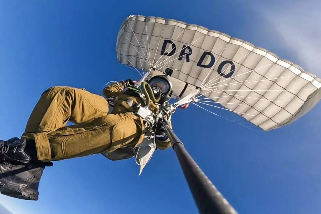 DRDO के 68वें स्थापना दिवस पर IAF और भारतीय सेना ने उसकी तारीफ़ की DRDO के 68वें स्थापना दिवस पर IAF और भारतीय सेना ने उसकी तारीफ़ की
