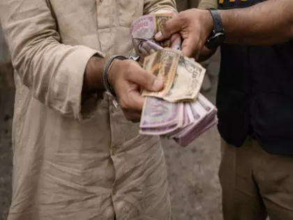 Rajasthan में अलग-अलग रिश्वतखोरी के मामलों में वरिष्ठ अधिकारी गिरफ्तार Rajasthan में अलग-अलग रिश्वतखोरी के मामलों में वरिष्ठ अधिकारी गिरफ्तार