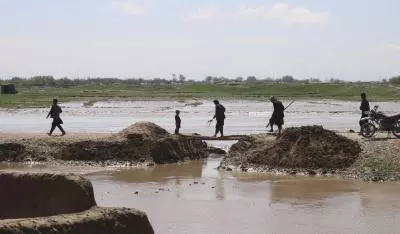 Afghanistan में बाढ़ से 12 लोगों की मौत, 11 घायल Afghanistan में बाढ़ से 12 लोगों की मौत, 11 घायल
