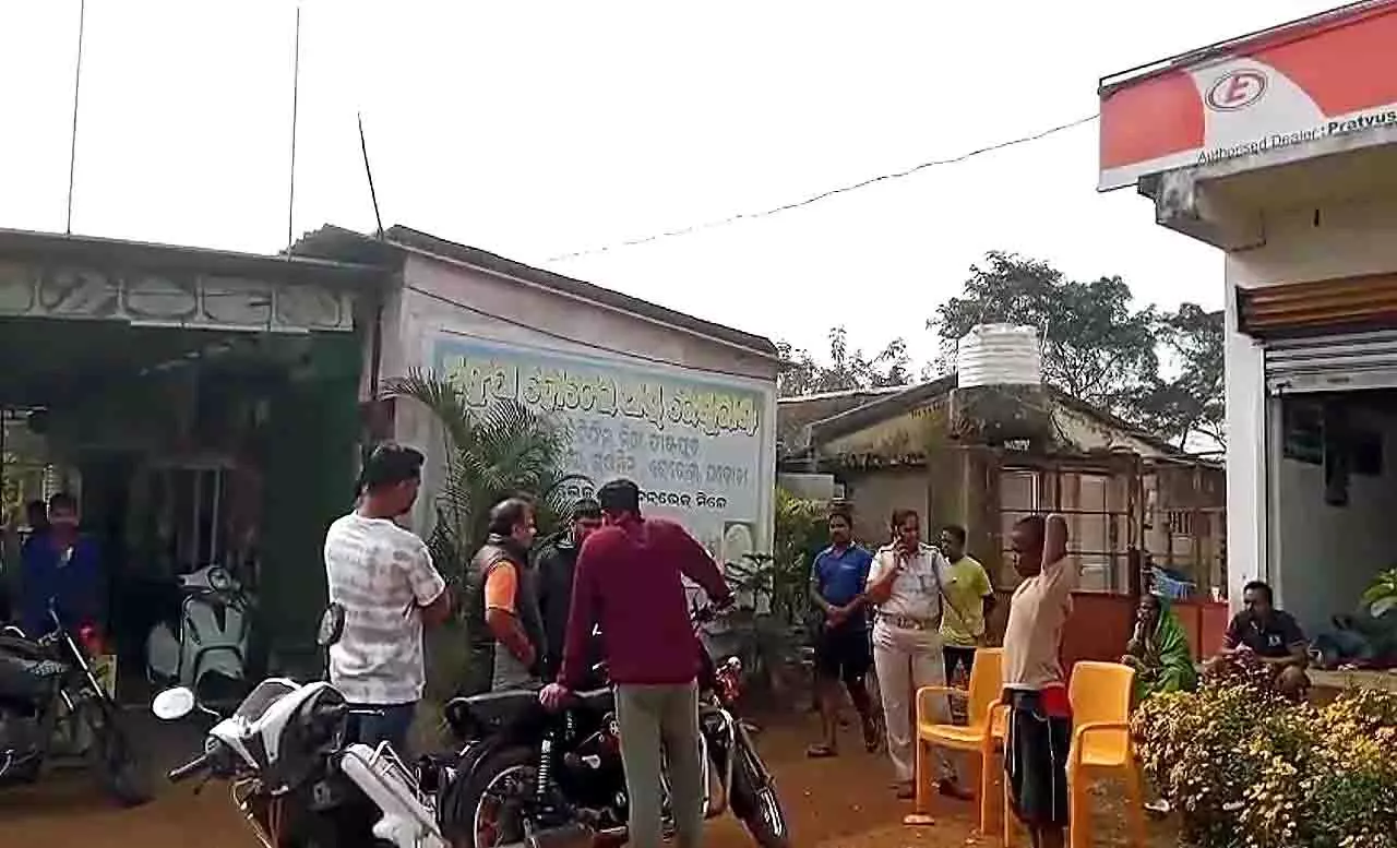 Odisha में होटल की महिला कर्मचारी मृत पाई गई Odisha में होटल की महिला कर्मचारी मृत पाई गई