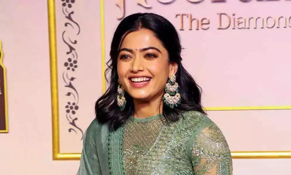 Rashmika Mandanna के फिल्मी सफर के 9 साल: फैंस के लिए लिखा इमोशनल नोट Rashmika Mandanna के फिल्मी सफर के 9 साल: फैंस के लिए लिखा इमोशनल नोट